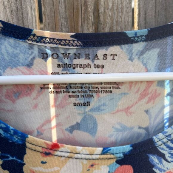 Downeast floral tee shirt short sleeve size small - Picture 3 of 5